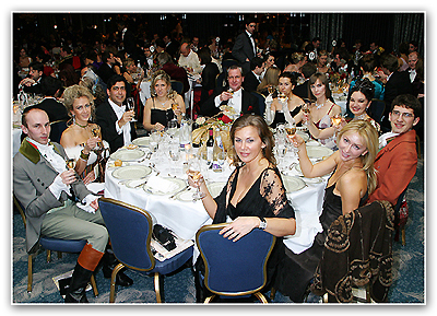 Formal themed event table photograph.